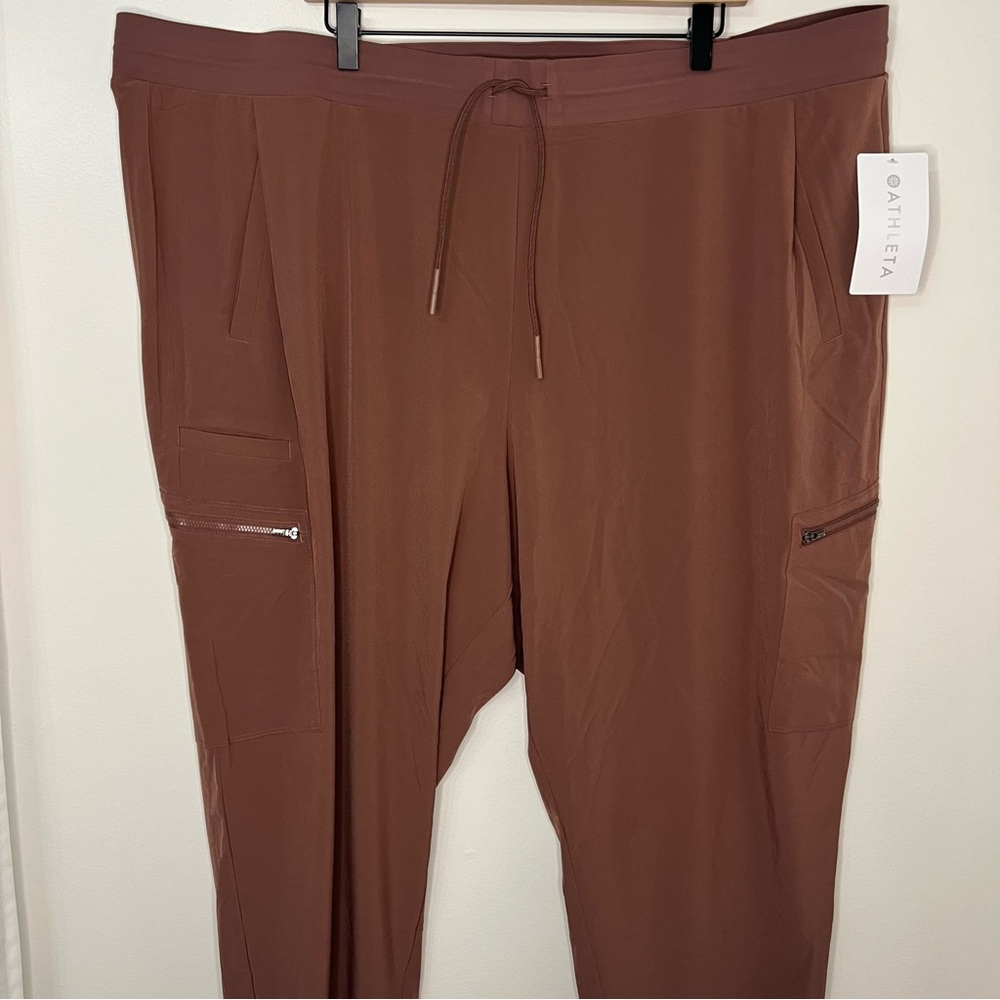 NWT Athleta Venture Pant Mauve Women's Size 26 Athleticwear Athleisure - Picture 3 of 8